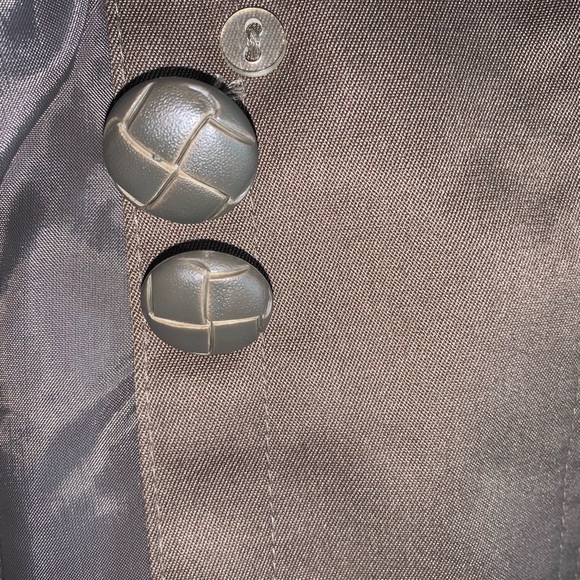 Gorgeous All-Weather Coat, Size 2 Petite - Picture 4 of 13